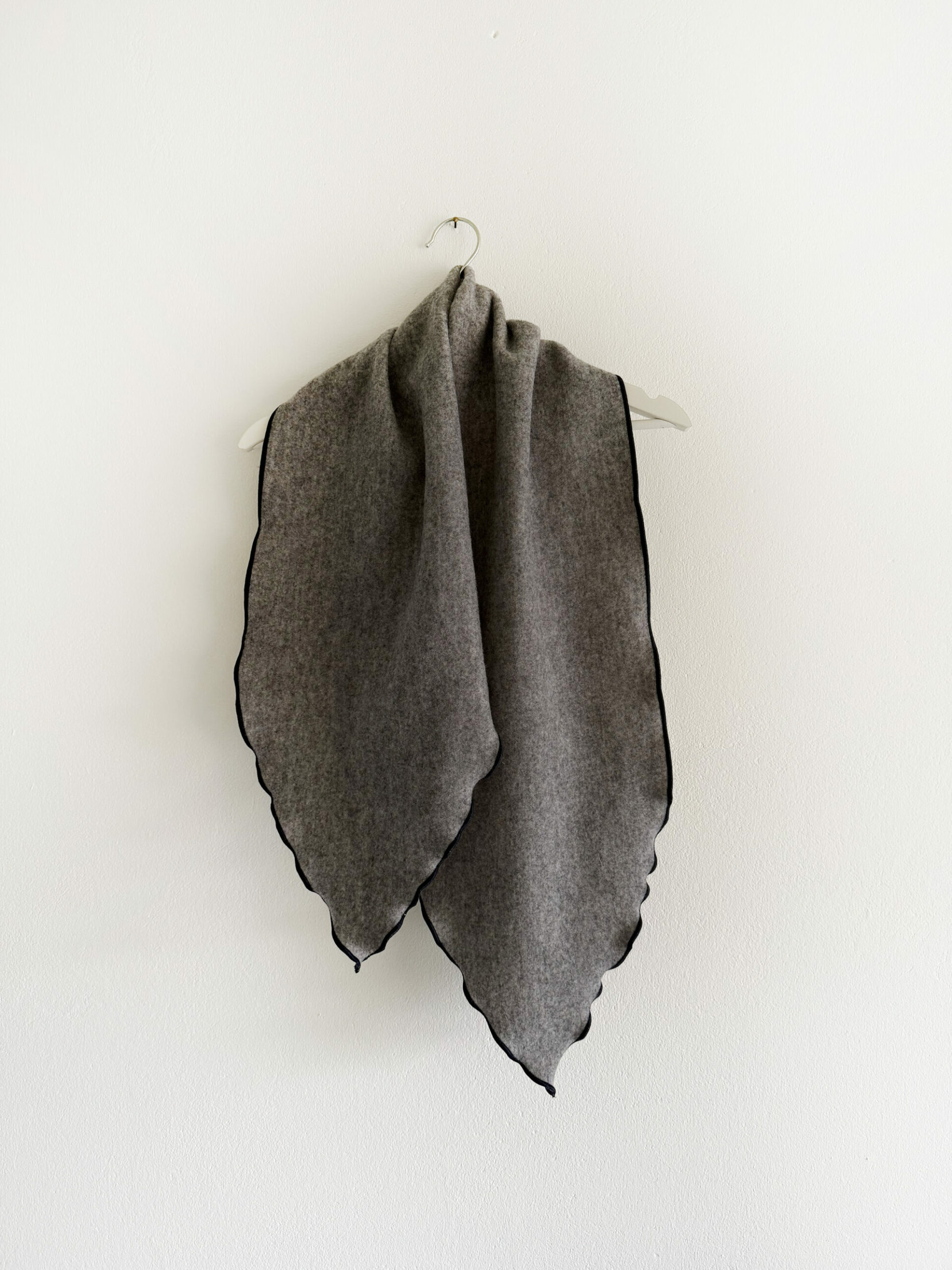 Wollschal grau:beige